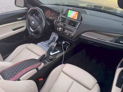Used 2017 BMW 230i Convertible image 9