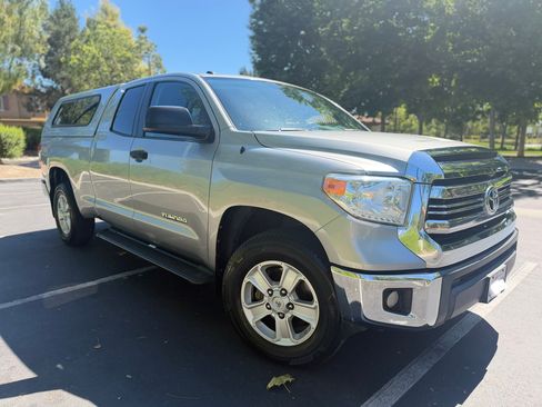 Used 2016 Toyota Tundra SR5 w/ SR5 Upgrade Package RWD image 2