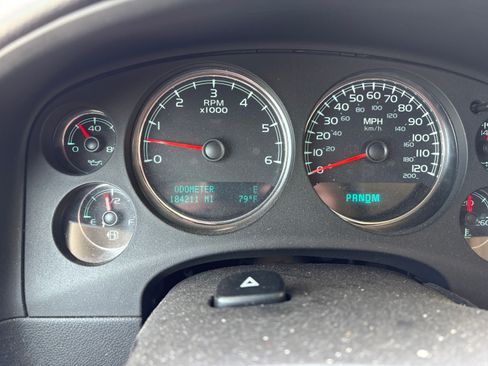 Used 2013 GMC Yukon SLT AWD/4WD image 9