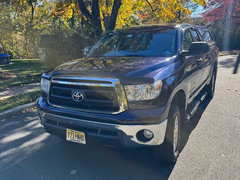 Used 2010 Toyota Tundra 4x4 Double Cab image 6