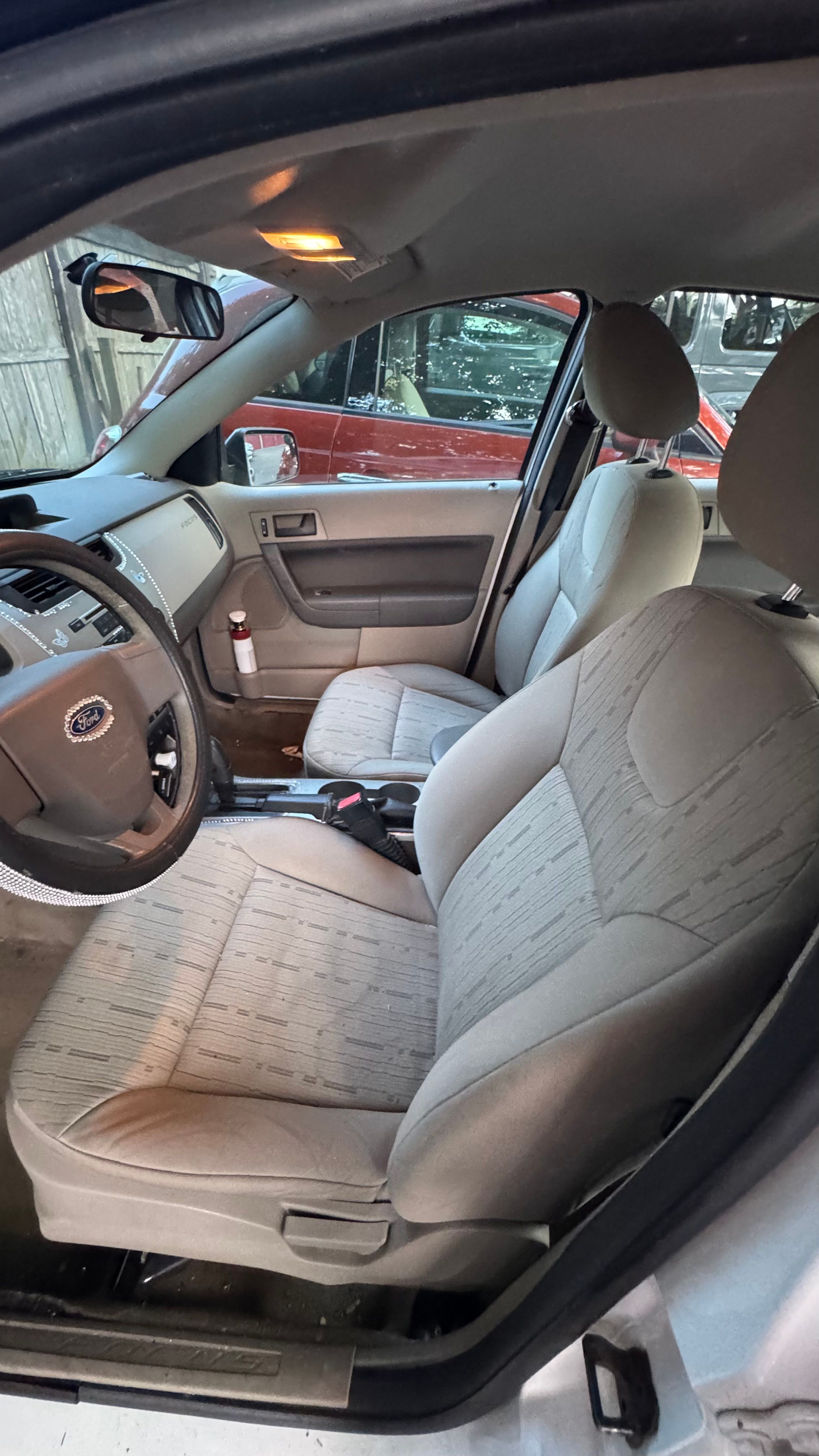 Used 2008 Ford Focus SE FWD image 16