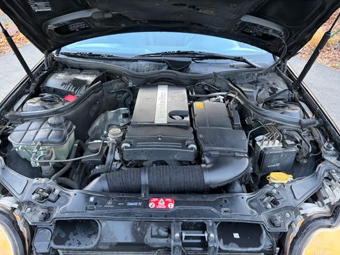 Used 2003 Mercedes-Benz C 230 Sedan image 6