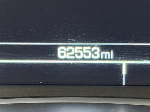 Used 2018 Chevrolet Equinox Premier image 12