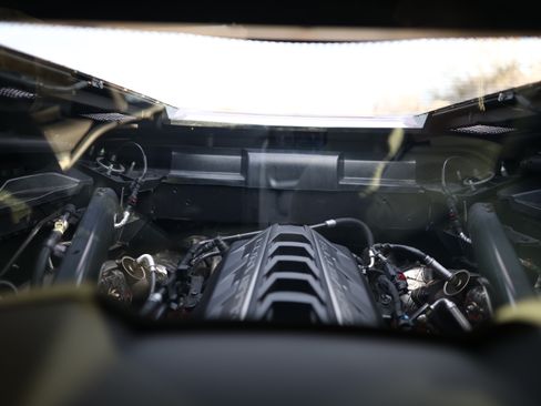 Used 2024 Chevrolet Corvette Stingray Preferred Cpe w/ Z51 Performance Package RWD image 11