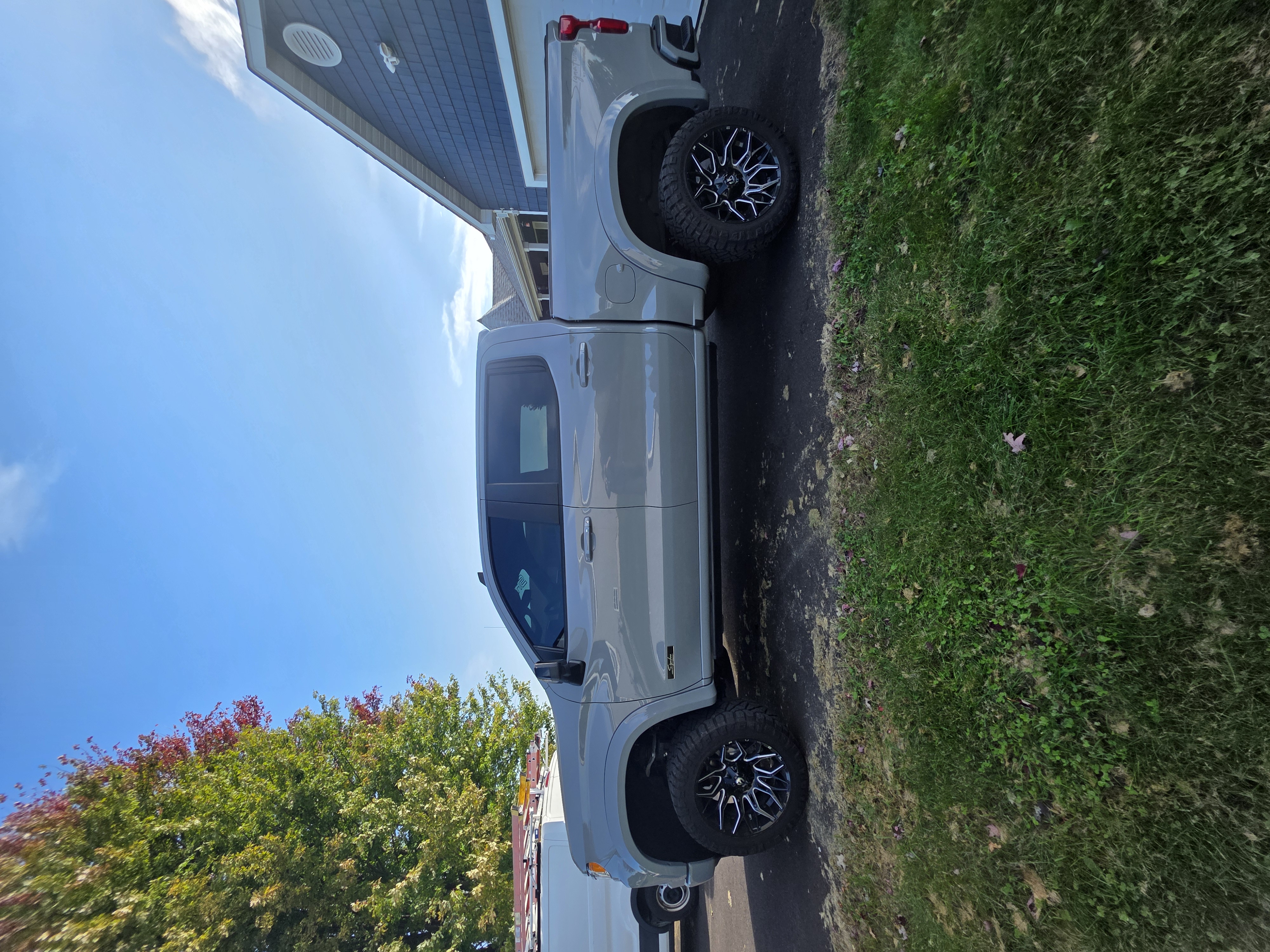 Used 2025 Chevrolet Silverado 1500 RST w/ All Star Edition Plus AWD/4WD image 1