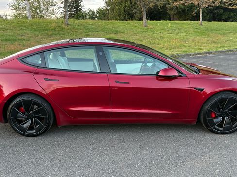 Used 2024 Tesla Model 3 Performance AWD/4WD image 5