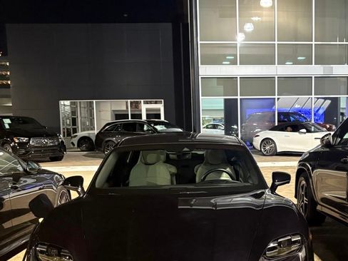 Used 2021 Porsche Taycan RWD image 14