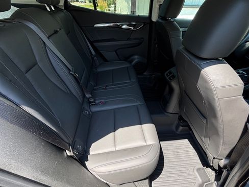 Used 2025 Buick Envision Preferred AWD/4WD image 12