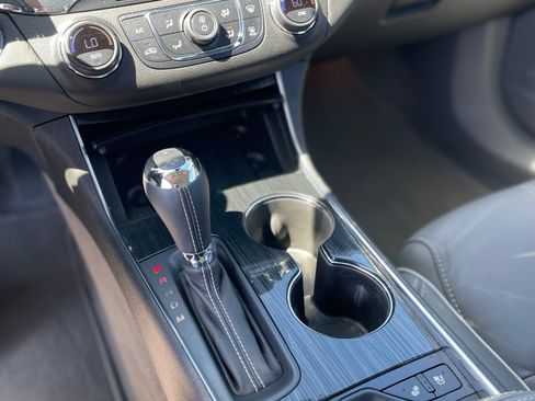 Used 2018 Chevrolet Impala Premier w/ Premier Confidence Package image 36