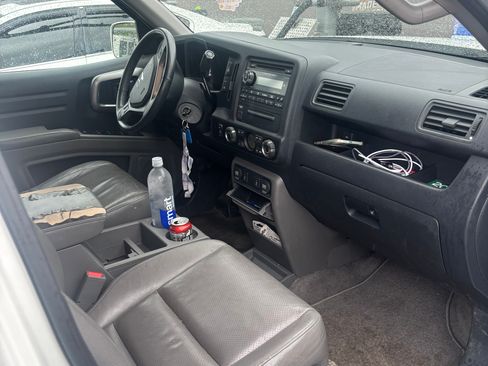 Used 2014 Honda Ridgeline RTL image 11