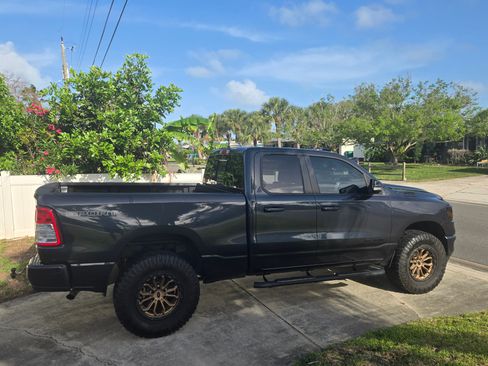 Used 2021 RAM 1500 Big Horn image 6