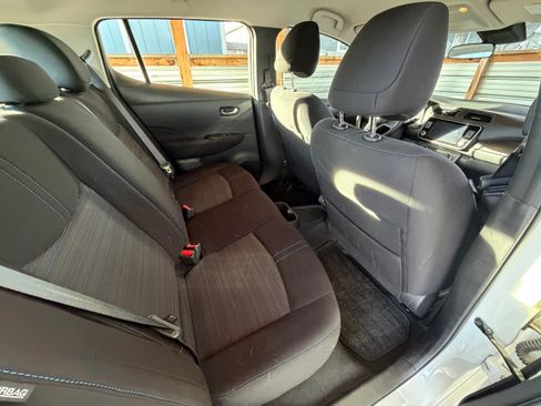 Used 2022 Nissan Leaf S image 15