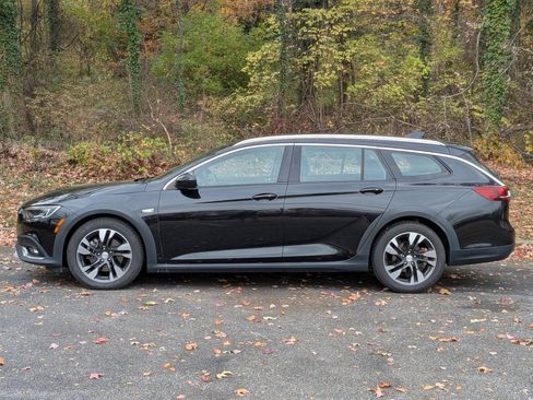 Used 2019 Buick Regal Preferred w/ Driver Confidence Package I image 1
