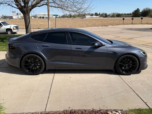 Used 2023 Tesla Model S Standard Range AWD/4WD image 9