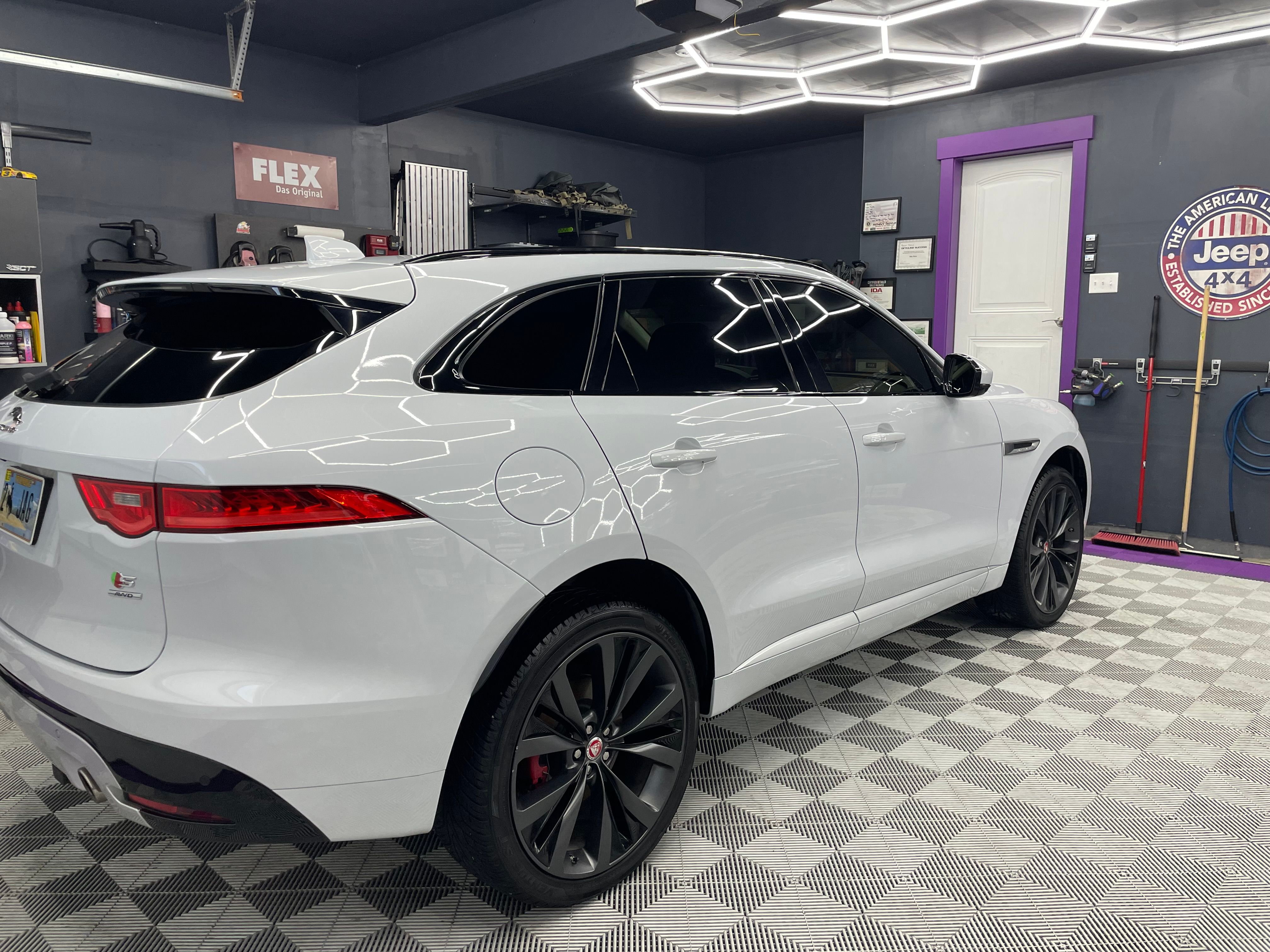 Used 2019 Jaguar F-PACE S AWD/4WD image 6