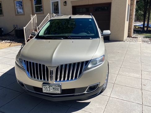 Used 2011 Lincoln MKX Sport Utility 4D w/ 101A Rapid Spec Order Code image 11