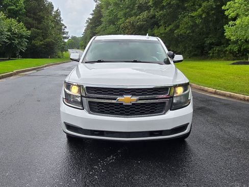 Used 2018 Chevrolet Tahoe 2WD w/ Enhanced Driver Alert Package image 8
