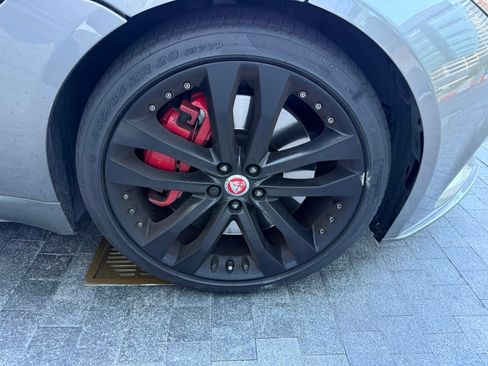 Used 2020 Jaguar F-TYPE R AWD/4WD image 14