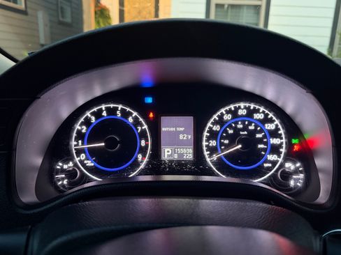 Used 2014 INFINITI Q60 Convertible w/ Premium Package RWD image 6
