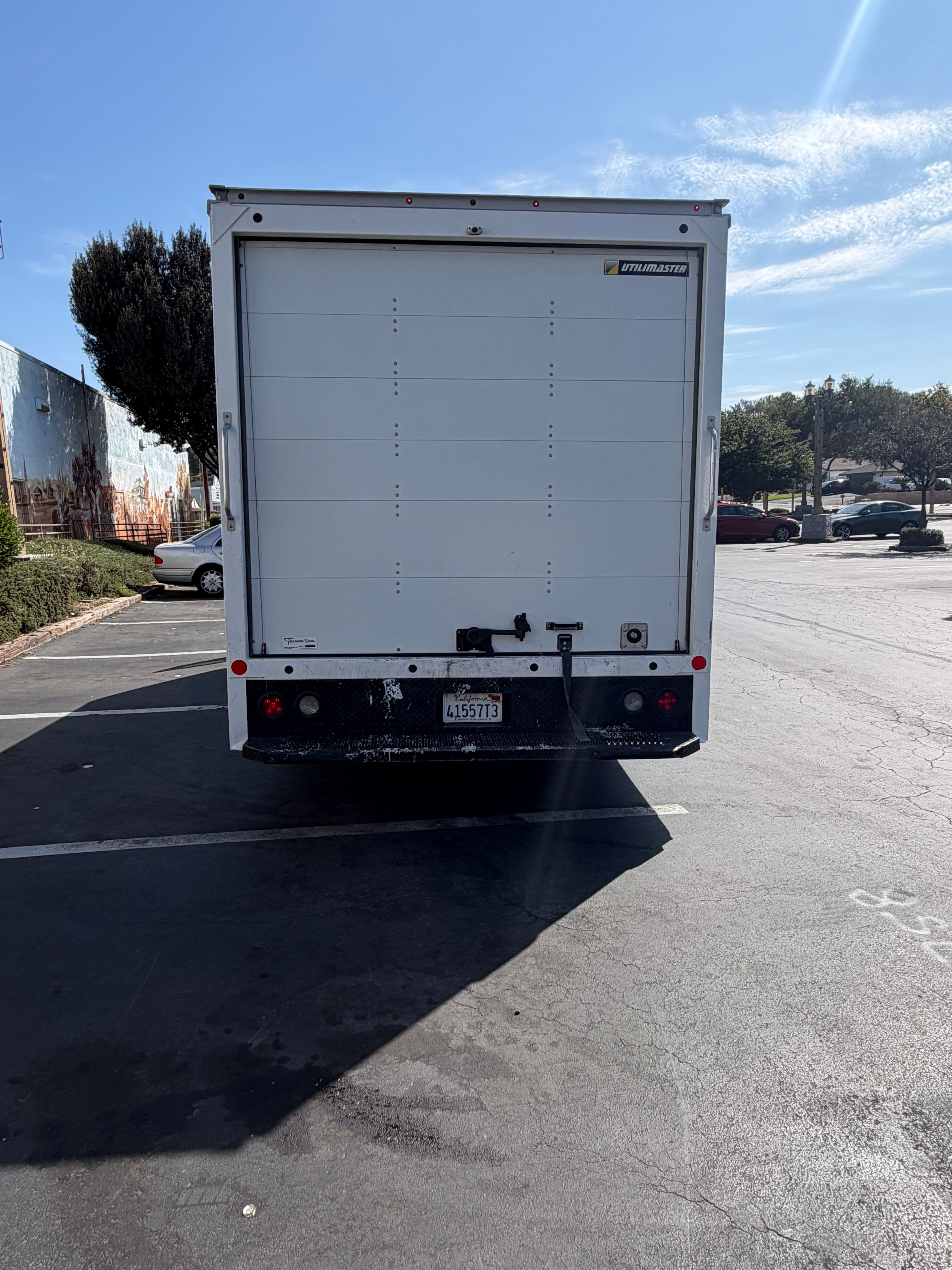 Used 2021 Chevrolet Express 3500 w/ Power Convenience Package RWD image 5