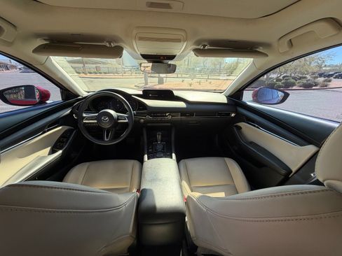 Used 2021 MAZDA MAZDA3 s image 13