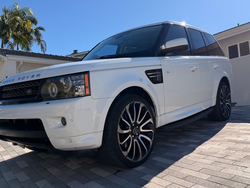 Used 2012 Land Rover Range Rover Sport HSE image 24