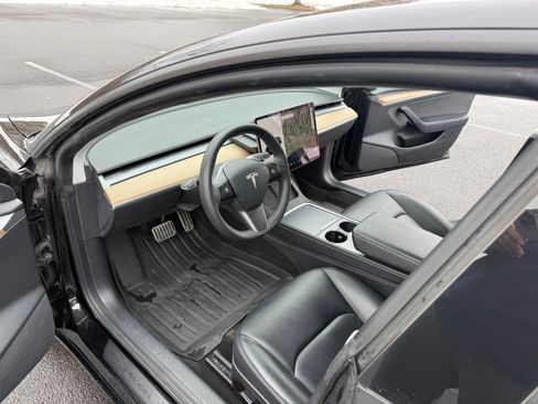 Used 2021 Tesla Model 3 Long Range image 9