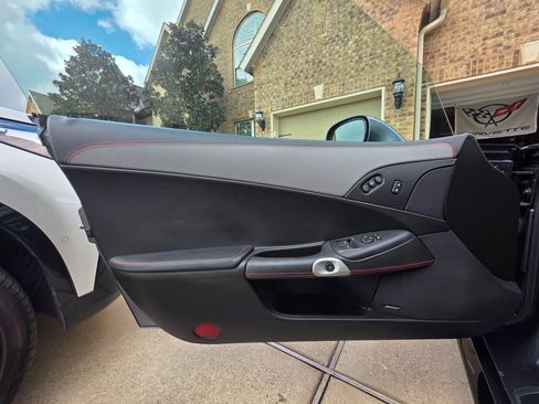 Used 2013 Chevrolet Corvette 427 w/ 1SC Preferred Equipment Group image 13