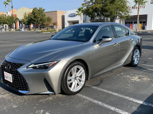 Used 2021 Lexus IS 300 w/ Comfort Package image 9