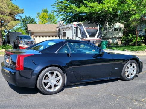 Used 2006 Cadillac XLR image 8