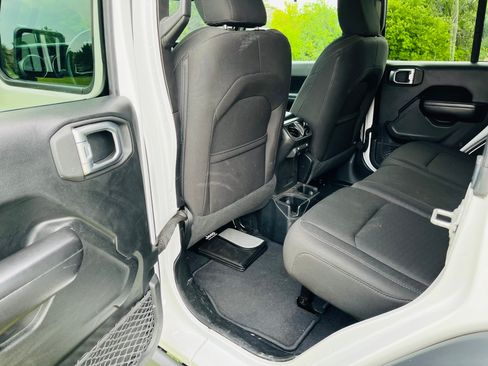 Used 2020 Jeep Wrangler Unlimited Sport S AWD/4WD image 13