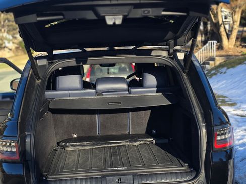 Used 2019 Land Rover Range Rover Sport HSE Dynamic image 14