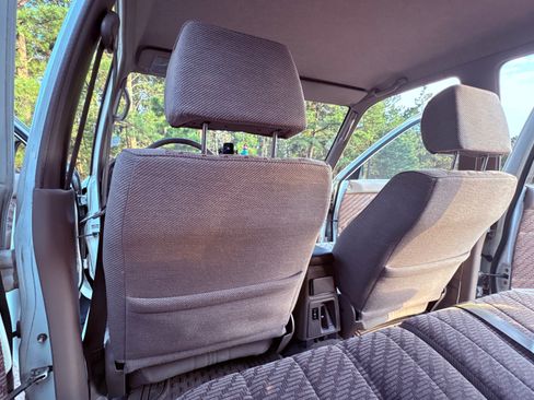 Used 1995 Toyota 4Runner SR5 AWD/4WD image 29
