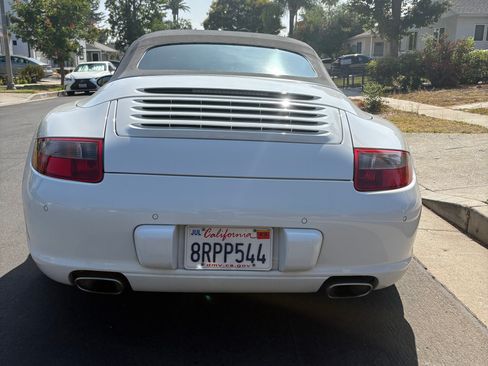 Used 2006 Porsche 911 Carrera 4 image 8