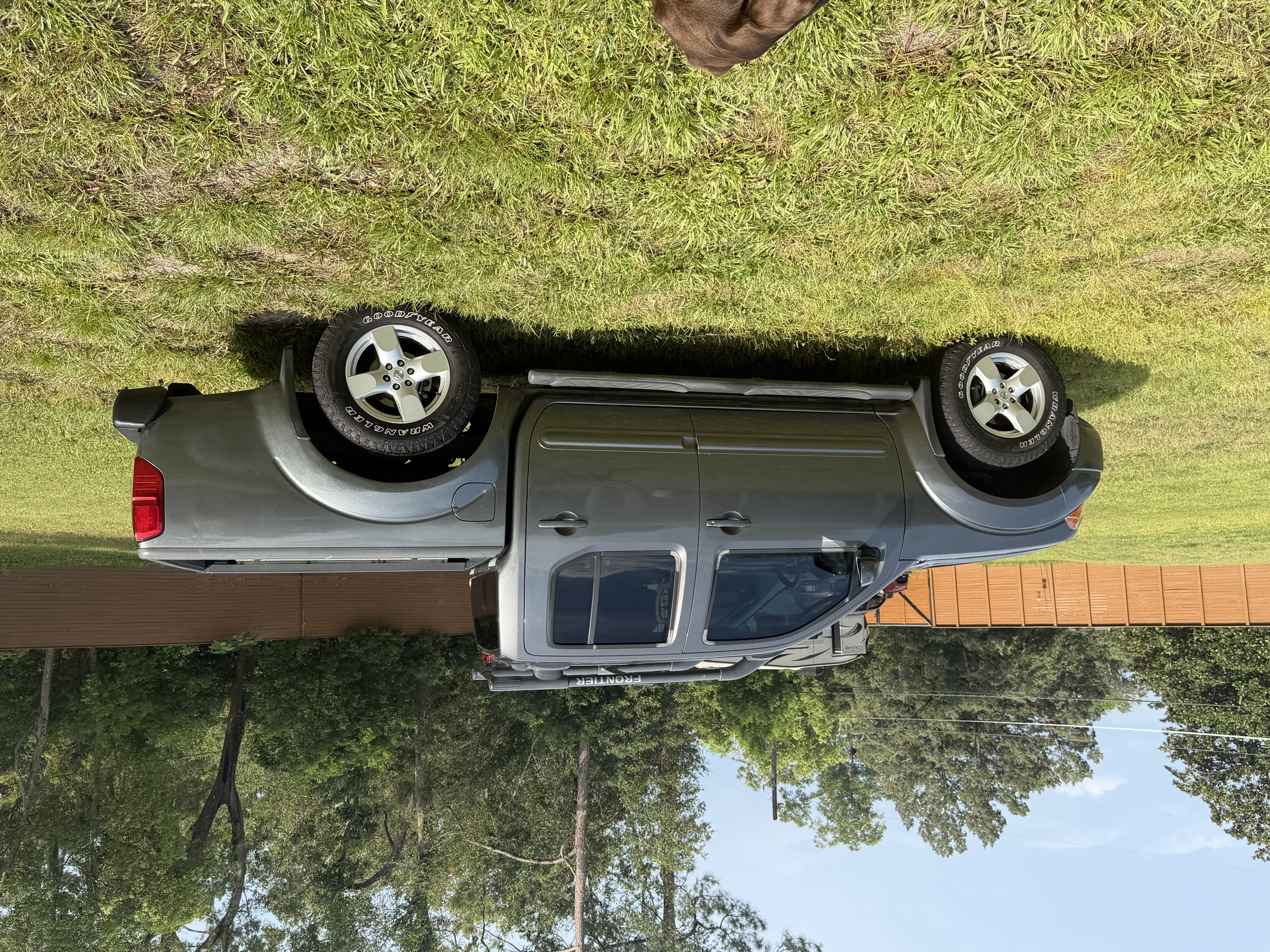 Used 2006 Nissan Frontier LE RWD image 9