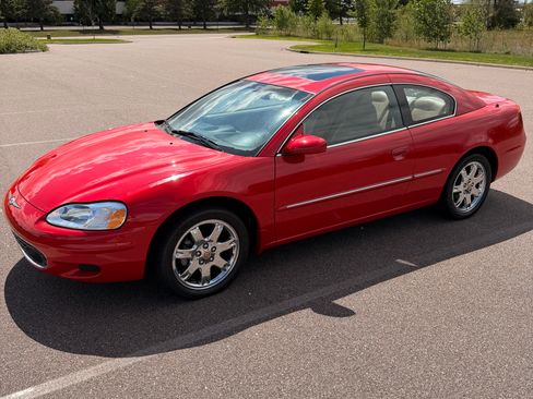 Used 2002 Chrysler Sebring LXi FWD image 1