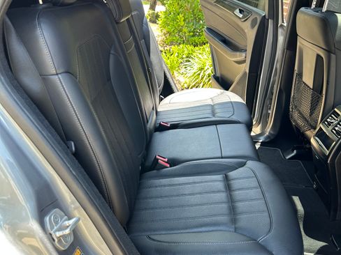 Used 2016 Mercedes-Benz GLE 350 image 5