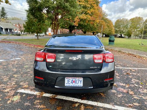 Used 2015 Chevrolet Malibu LT image 5