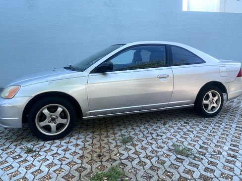 Used 2003 Honda Civic LX image 1