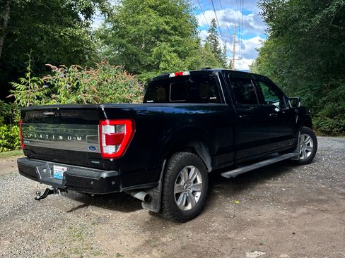 Used 2021 Ford F150 Platinum w/ FX4 Off-Road Package AWD/4WD image 4