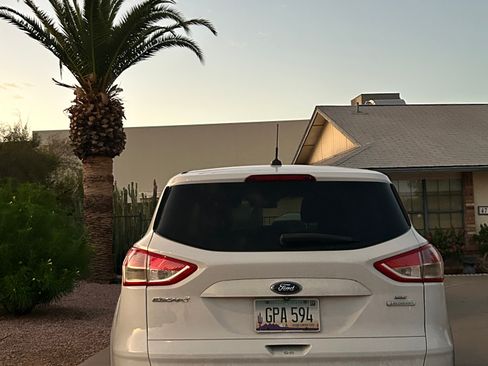 Used 2014 Ford Escape SE FWD image 14