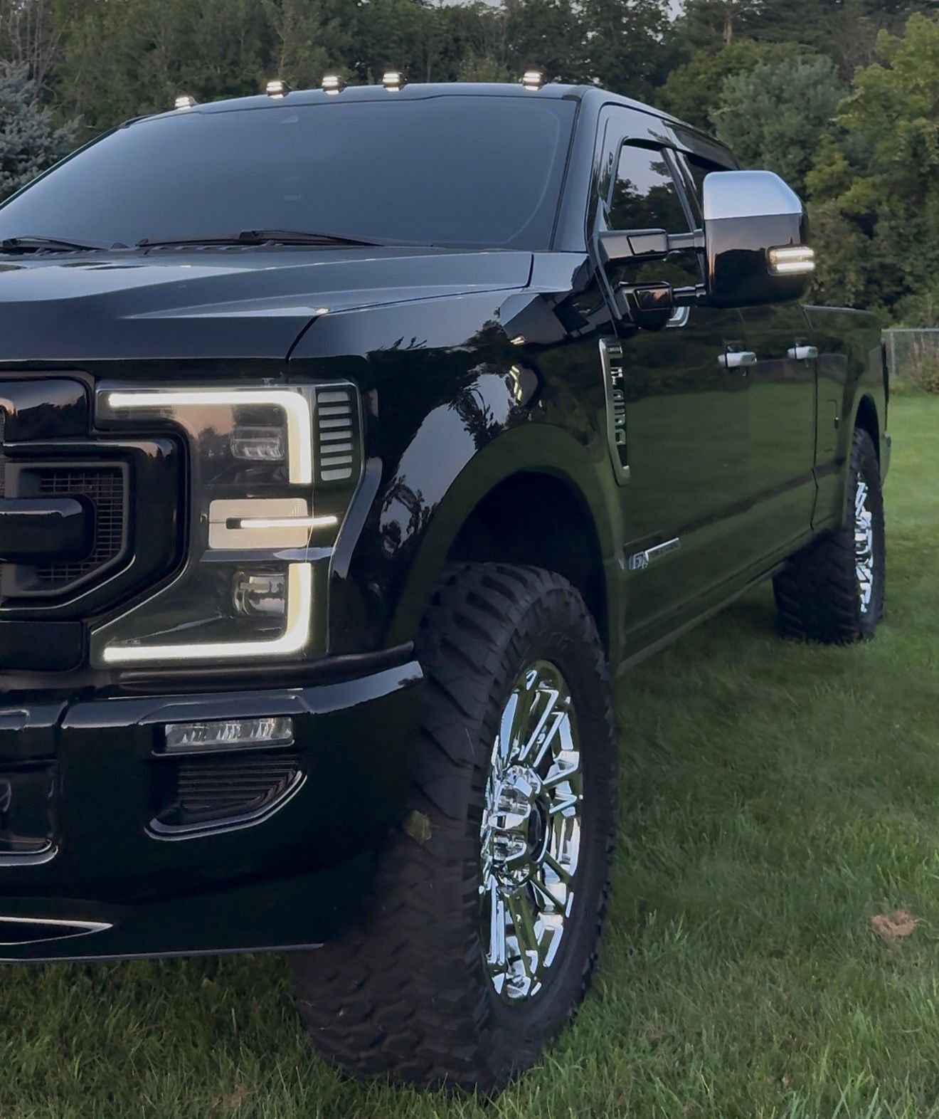 Used 2022 Ford F250 Limited w/ Snow Plow Prep Package AWD/4WD image 9
