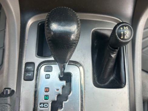 Used 2007 Toyota Land Cruiser image 25