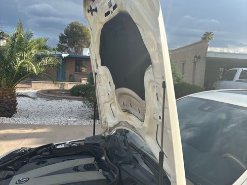 Used 2012 Mercedes-Benz E 350 BlueTEC Sedan image 5