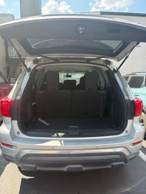 Used 2017 Nissan Pathfinder SV FWD image 20