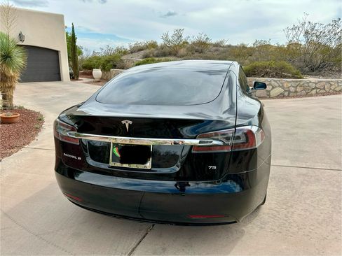 Used 2017 Tesla Model S 75 image 9