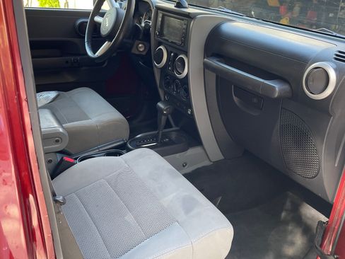 Used 2008 Jeep Wrangler Unlimited Sahara w/ Trailer Tow Group image 18