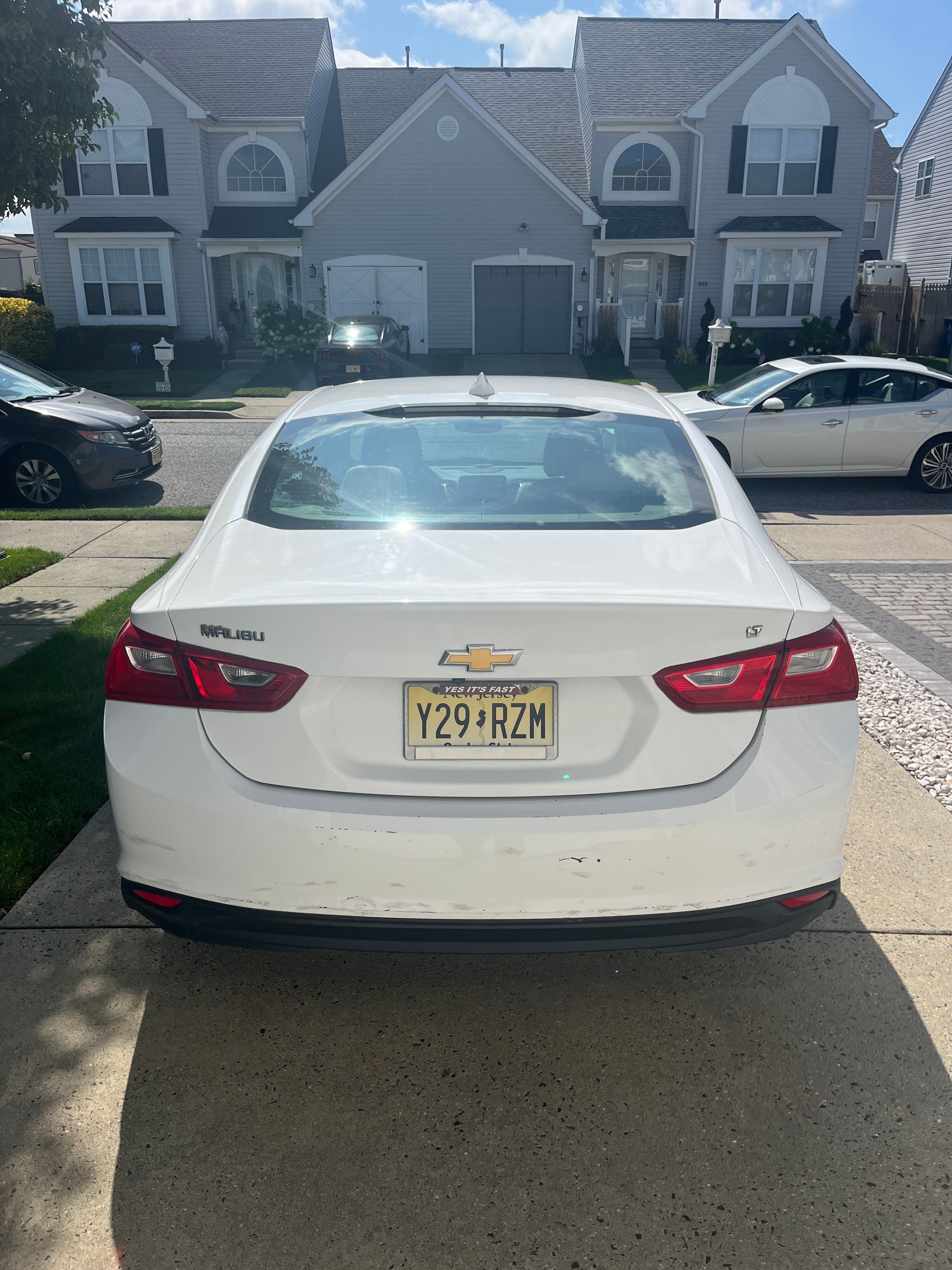 Used 2016 Chevrolet Malibu LT w/ Leather Package FWD image 2