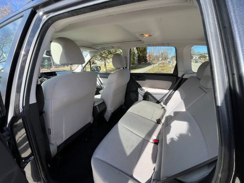 Used 2015 Subaru Forester 2.5i Premium w/ All-Weather Package image 5