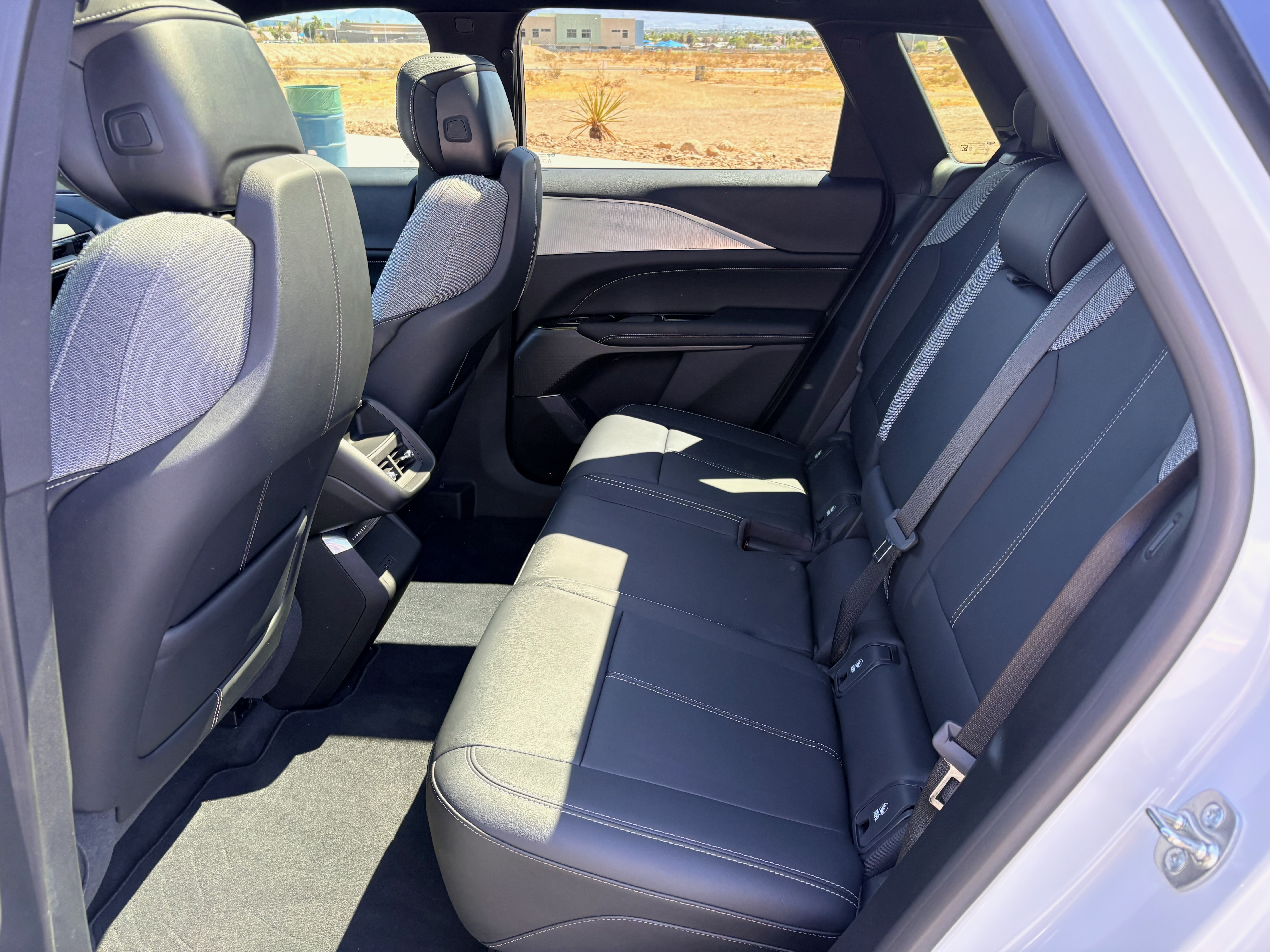 Used 2024 Cadillac Lyriq Tech AWD/4WD image 8